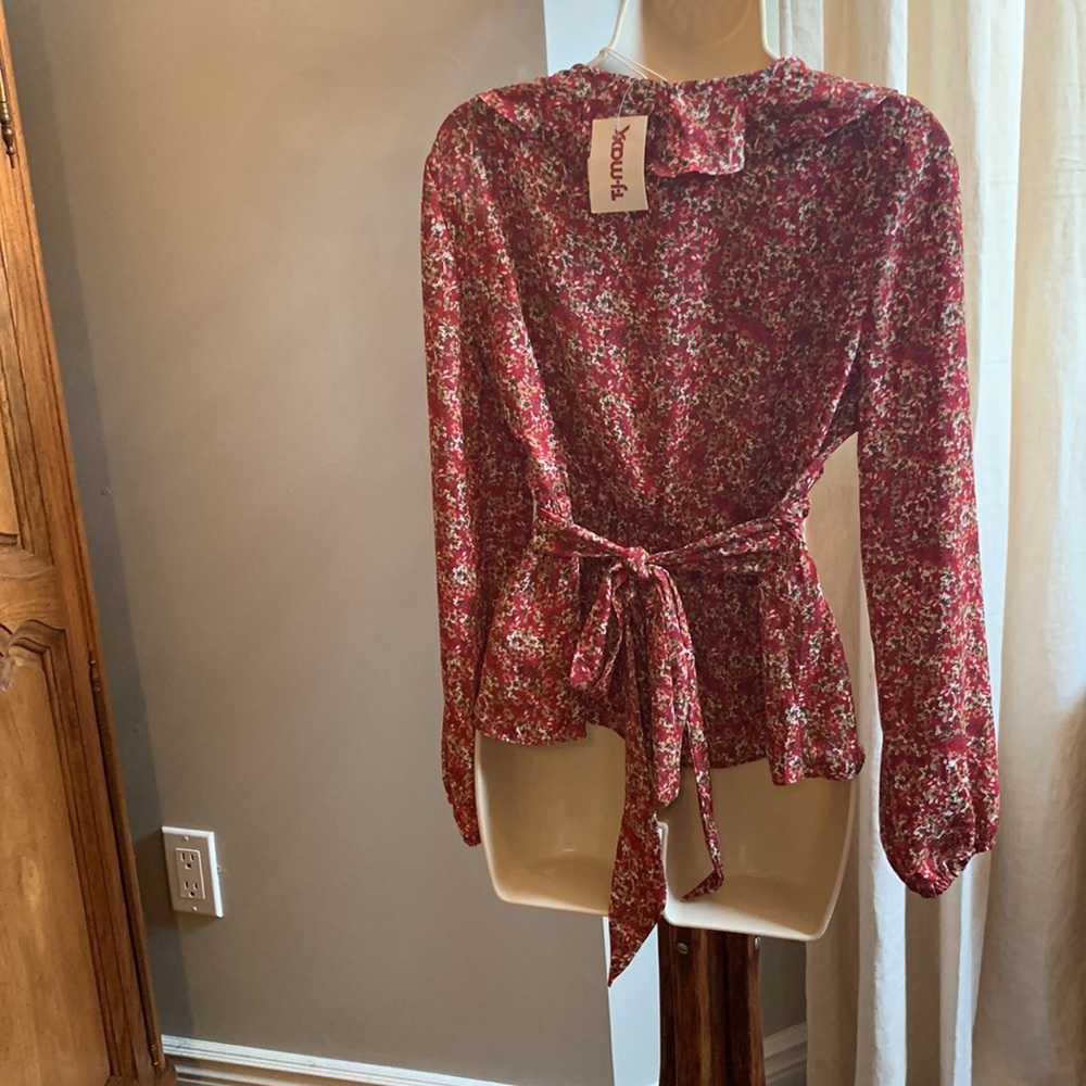 Max Studio Ruffle Floral Blouse - Picture 2 of 5